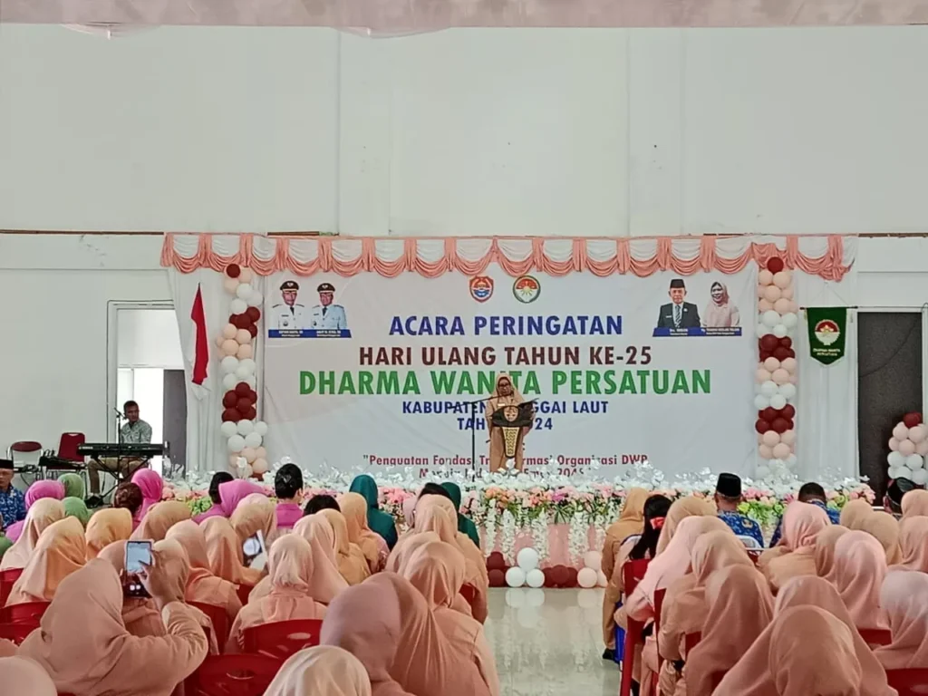 Penutupan HUT Dharma Wanita Persatuan Banggai Laut ke-25