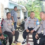 Kegiatan Ngopi Bareng Polresta Tangerang dan Kodim 0510 Tigaraksa bersama warga Desa Kutruk