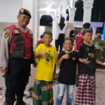 Patroli Sat Samapta Polres Pematangsiantar di Mesjid Darul Aman untuk keamanan Ramadhan.